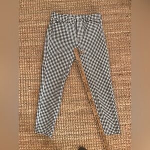 Old Navy Black and White Checkered Women Skinny Pixie Pants